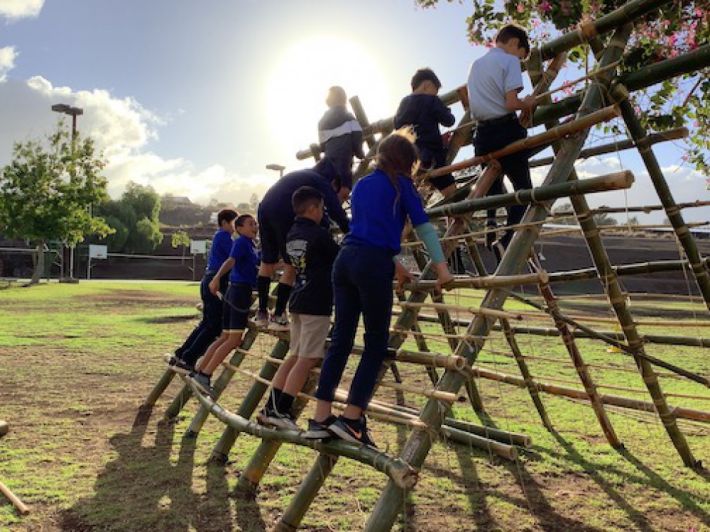 Traditional Hale Building Sparks Joy for Science and ʻIke Kūpuna