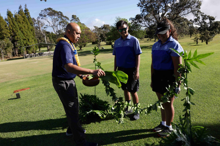 Fore! KS Hawai‘i Golf Team helps reopen Volcano Golf Course